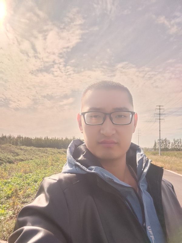温暖胸膛的第一张照片--邢台中老年相亲网